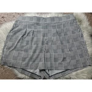 Torrid Size 22 Black White Glenn Plaid Pockets Elastic Waist Shorts Skorts Skirt